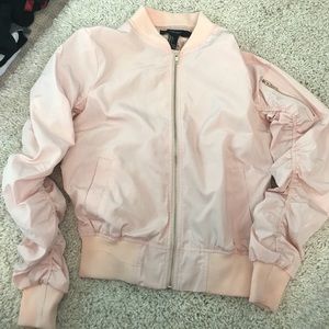 WOMEN’S PINK BOMBER JACKET FOREVER 21
